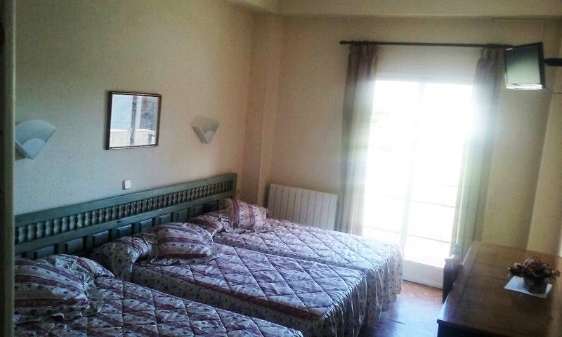 Hotel Montes Blancos Ezcaray Eksteriør billede